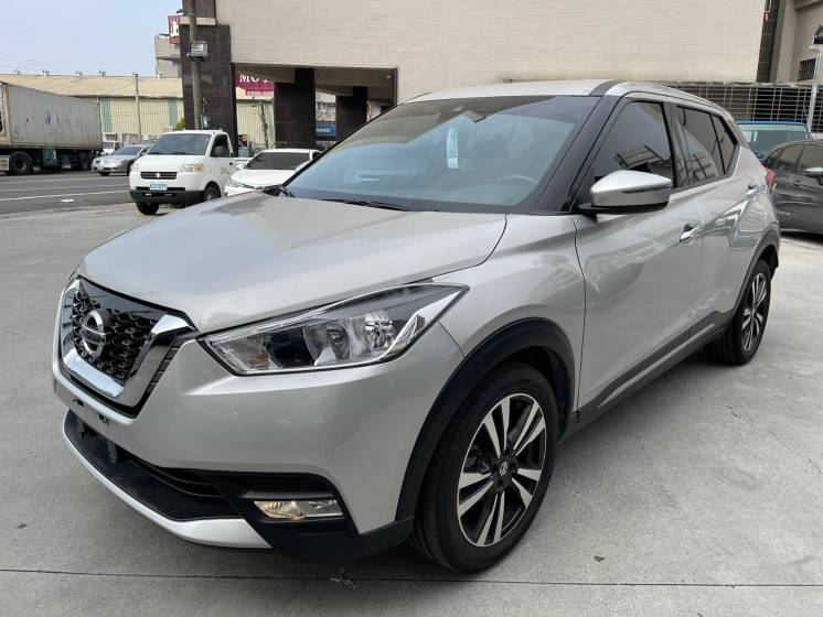 格上中古車